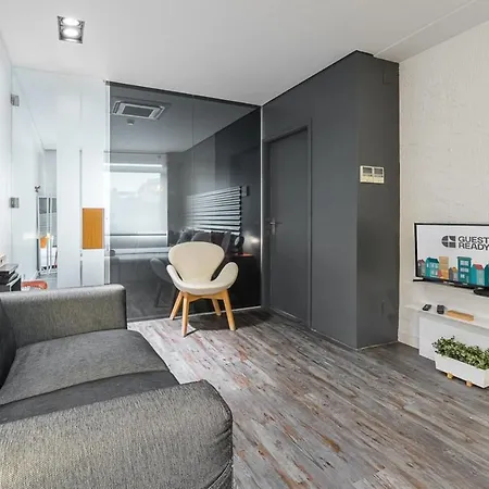 Apartment Guestready - A Polished Retreat Near St Catarina Porto
