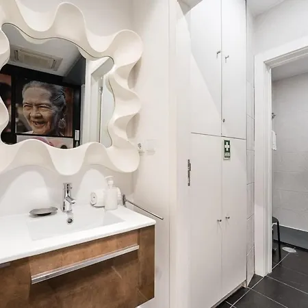 Apartment Guestready - A Polished Retreat Near St Catarina